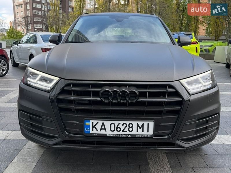 Внедорожник / Кроссовер Audi Q5 2020 в Киеве