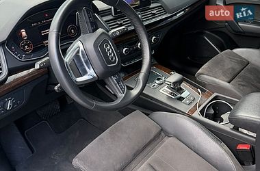 Внедорожник / Кроссовер Audi Q5 2020 в Киеве