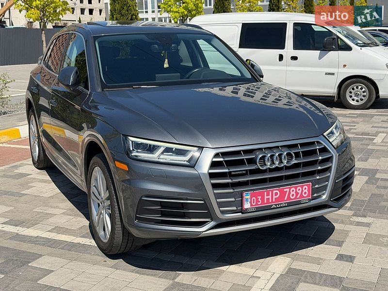 Внедорожник / Кроссовер Audi Q5 2018 в Киеве