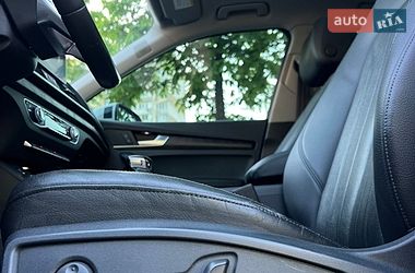 Позашляховик / Кросовер Audi Q5 2020 в Києві