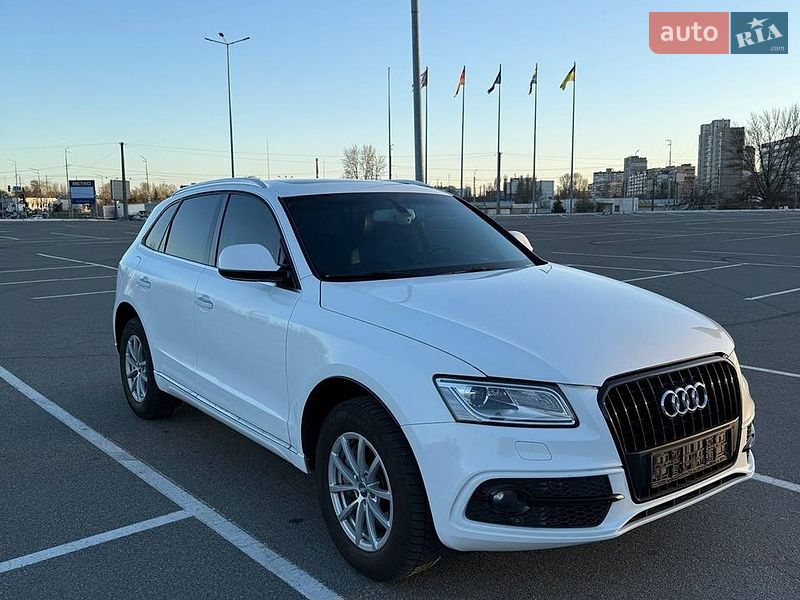 Внедорожник / Кроссовер Audi Q5 2015 в Киеве