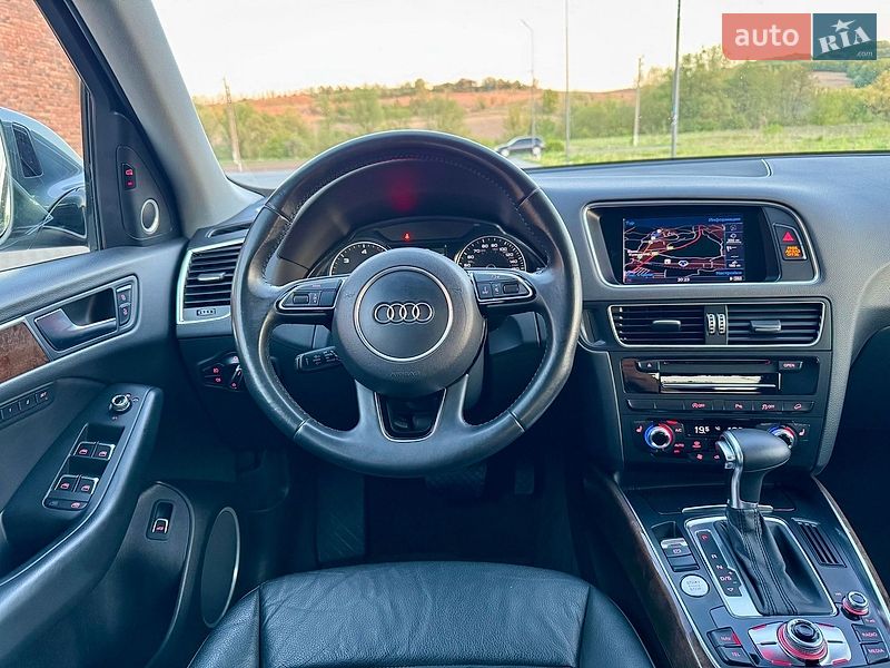 Внедорожник / Кроссовер Audi Q5 2015 в Черновцах