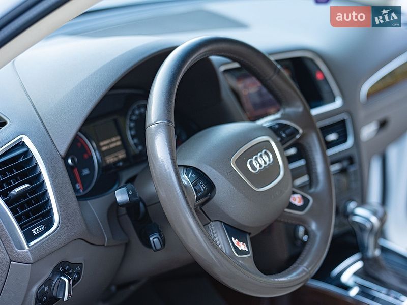 Внедорожник / Кроссовер Audi Q5 2014 в Львове