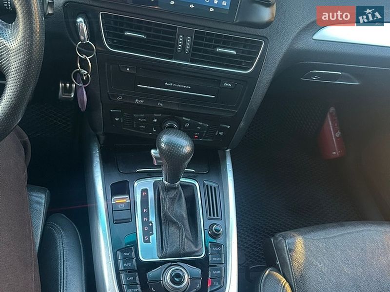 Внедорожник / Кроссовер Audi Q5 2011 в Ивано-Франковске