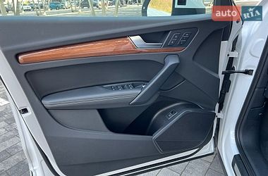 Внедорожник / Кроссовер Audi Q5 2020 в Львове