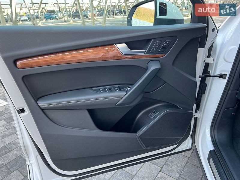 Внедорожник / Кроссовер Audi Q5 2020 в Львове