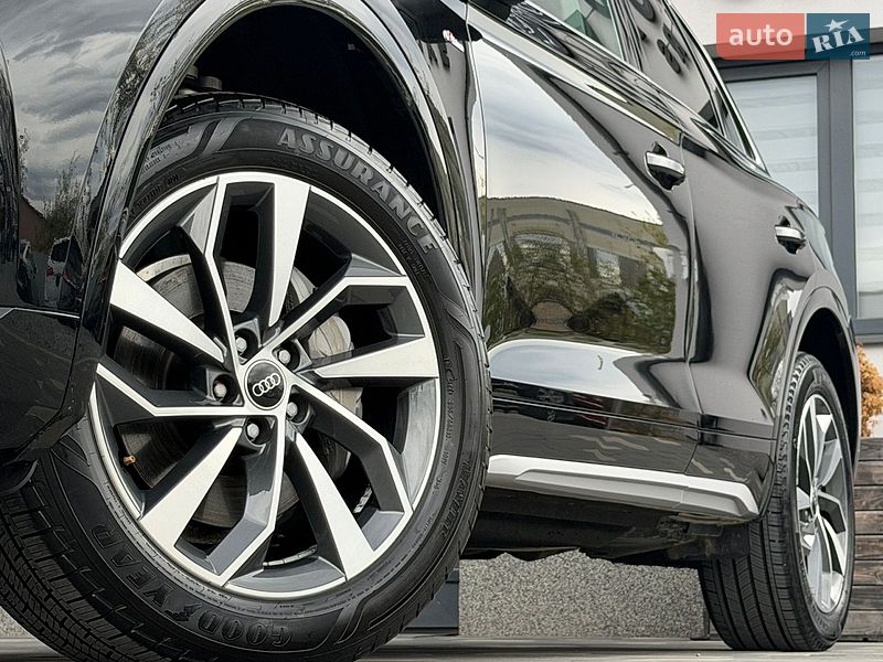 Внедорожник / Кроссовер Audi Q5 2024 в Дрогобыче
