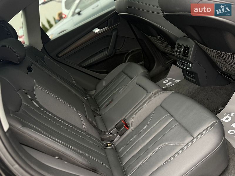 Внедорожник / Кроссовер Audi Q5 2024 в Дрогобыче