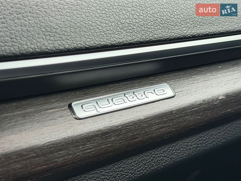 Внедорожник / Кроссовер Audi Q5 2024 в Дрогобыче