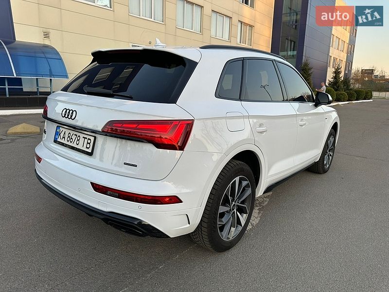 Внедорожник / Кроссовер Audi Q5 2024 в Киеве