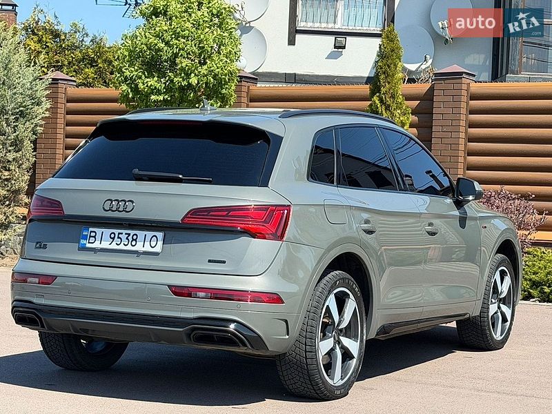 Внедорожник / Кроссовер Audi Q5 2023 в Киеве