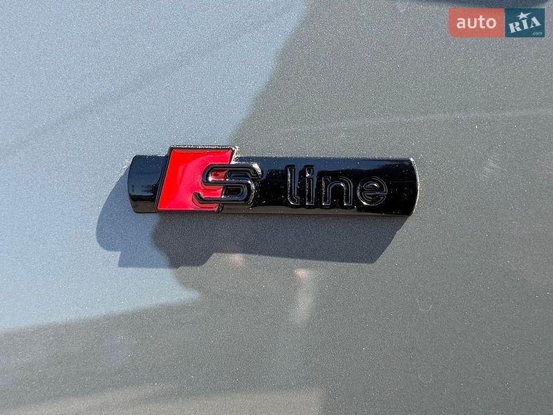 Внедорожник / Кроссовер Audi Q5 2023 в Киеве