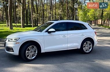 Внедорожник / Кроссовер Audi Q5 2017 в Чернигове