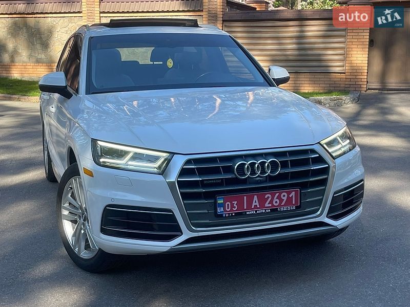 Внедорожник / Кроссовер Audi Q5 2017 в Чернигове