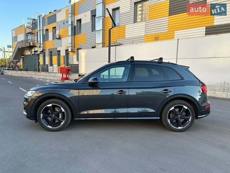 Внедорожник / Кроссовер Audi Q5 2018 в Киеве