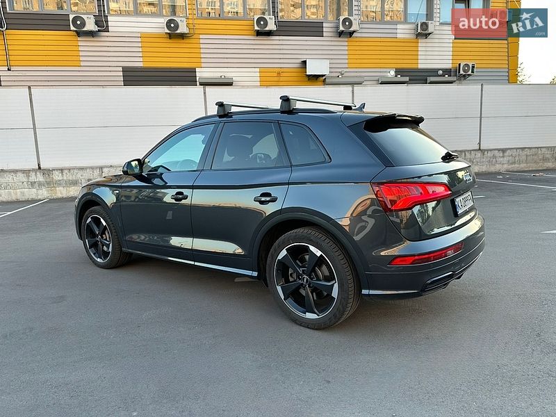 Внедорожник / Кроссовер Audi Q5 2018 в Киеве