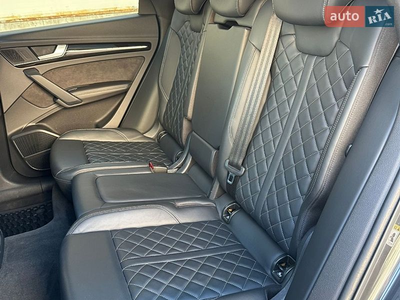 Внедорожник / Кроссовер Audi Q5 2018 в Киеве