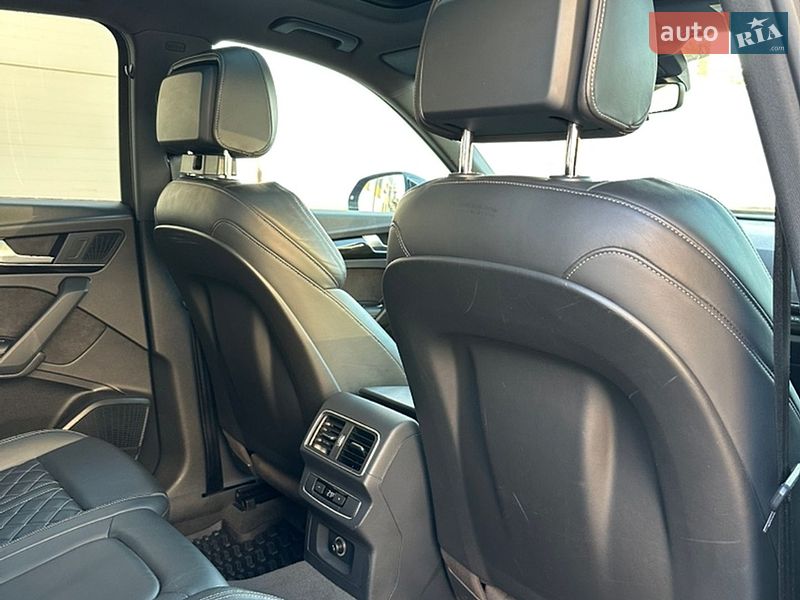 Внедорожник / Кроссовер Audi Q5 2018 в Киеве