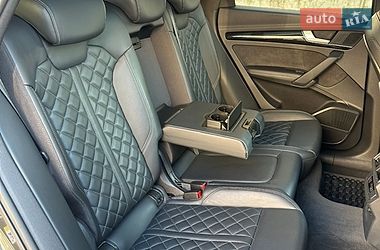 Внедорожник / Кроссовер Audi Q5 2018 в Киеве