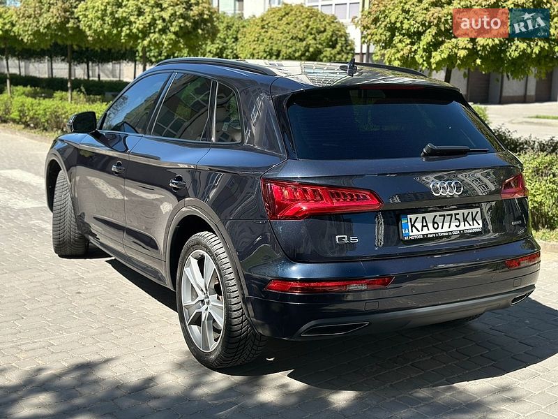 Внедорожник / Кроссовер Audi Q5 2019 в Ивано-Франковске
