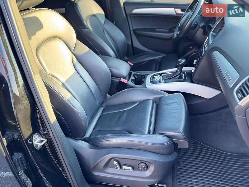 Внедорожник / Кроссовер Audi Q5 2016 в Ровно