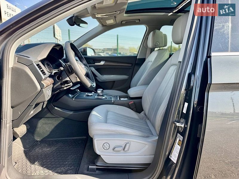 Внедорожник / Кроссовер Audi Q5 2017 в Киеве