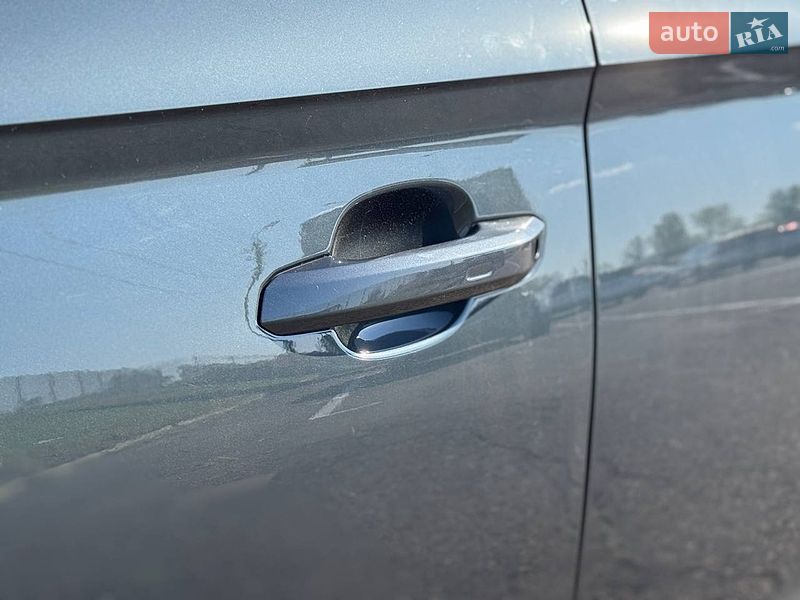 Внедорожник / Кроссовер Audi Q5 2017 в Киеве