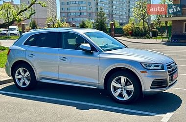 Внедорожник / Кроссовер Audi Q5 2019 в Киеве