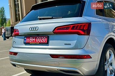 Внедорожник / Кроссовер Audi Q5 2019 в Киеве
