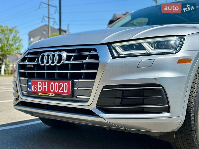Внедорожник / Кроссовер Audi Q5 2019 в Киеве