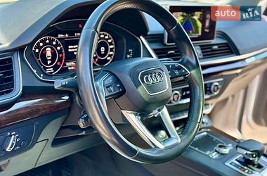 Внедорожник / Кроссовер Audi Q5 2019 в Киеве