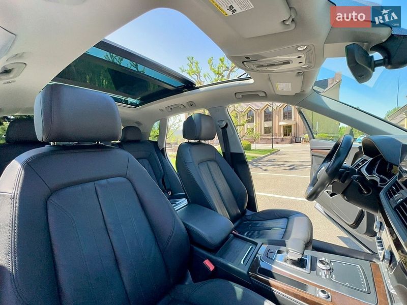 Внедорожник / Кроссовер Audi Q5 2019 в Киеве