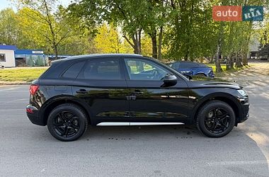 Внедорожник / Кроссовер Audi Q5 2017 в Львове