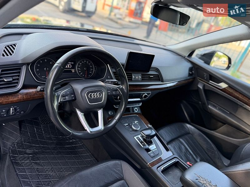 Внедорожник / Кроссовер Audi Q5 2017 в Львове