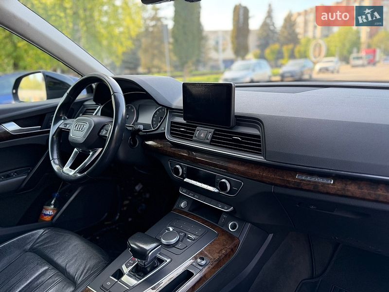 Внедорожник / Кроссовер Audi Q5 2017 в Львове