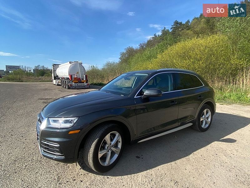 Внедорожник / Кроссовер Audi Q5 2019 в Львове