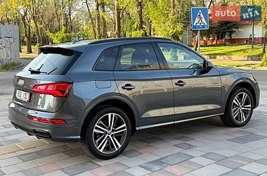 Внедорожник / Кроссовер Audi Q5 2019 в Днепре