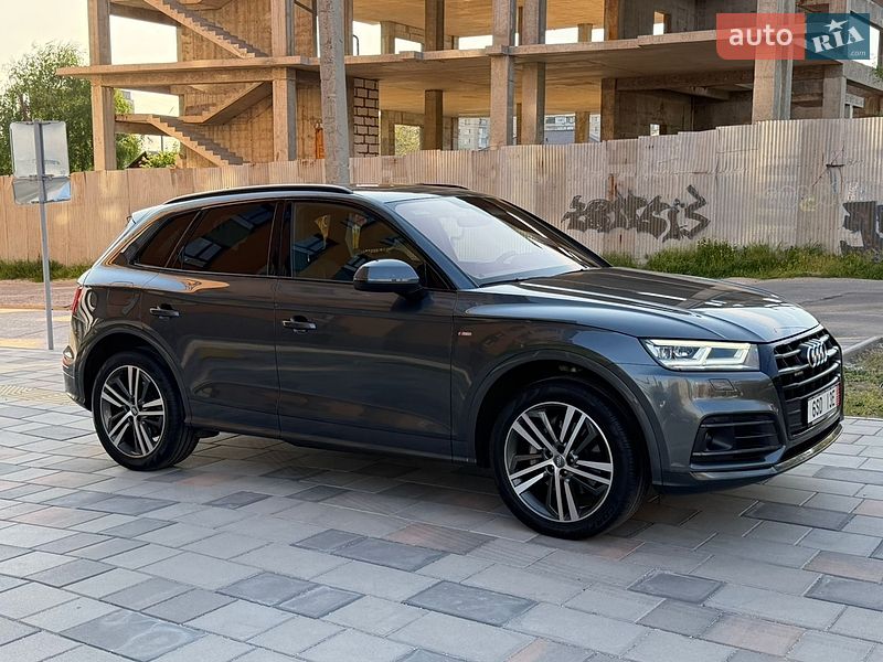 Внедорожник / Кроссовер Audi Q5 2019 в Днепре