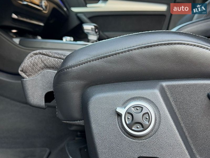Внедорожник / Кроссовер Audi Q5 2019 в Днепре