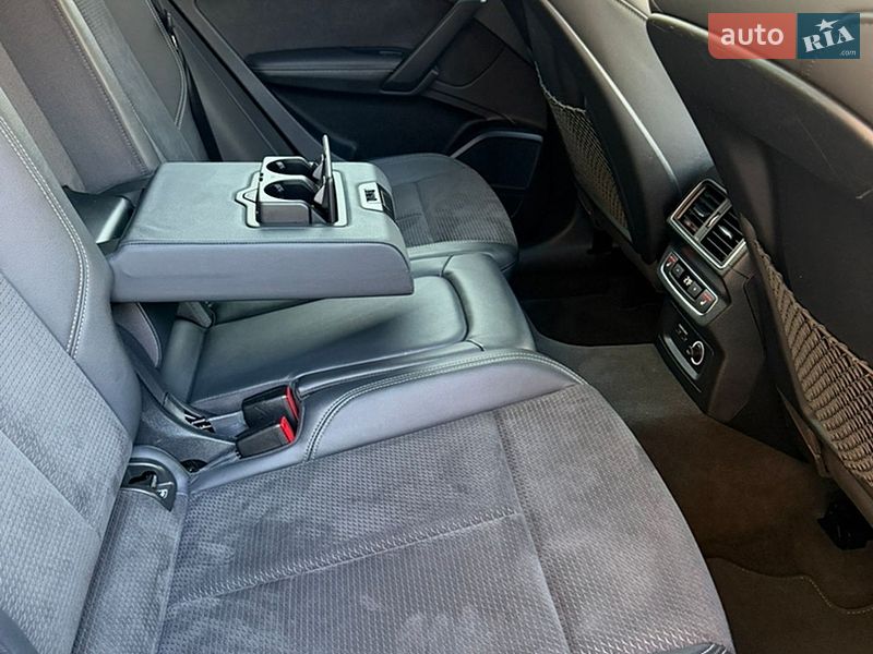Внедорожник / Кроссовер Audi Q5 2019 в Днепре