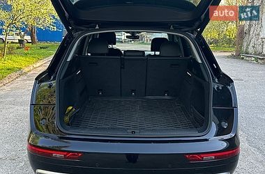 Внедорожник / Кроссовер Audi Q5 2019 в Сумах