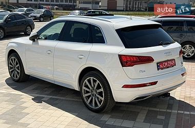 Внедорожник / Кроссовер Audi Q5 2018 в Киеве