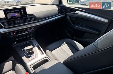Внедорожник / Кроссовер Audi Q5 2018 в Киеве