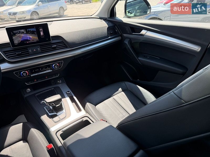 Внедорожник / Кроссовер Audi Q5 2018 в Киеве