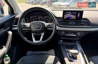 Внедорожник / Кроссовер Audi Q5 2018 в Киеве