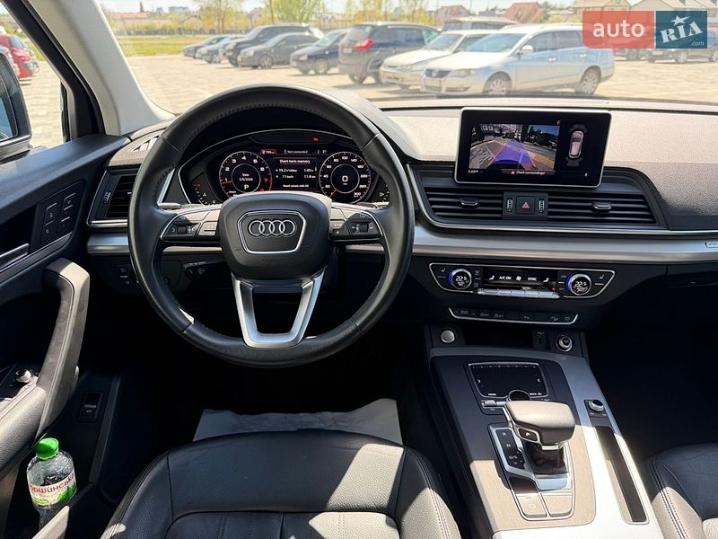 Внедорожник / Кроссовер Audi Q5 2018 в Киеве