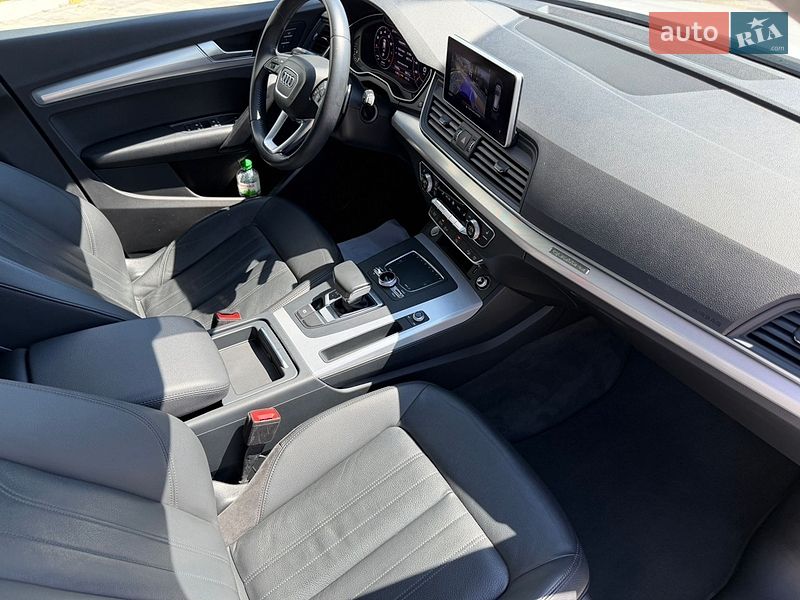 Внедорожник / Кроссовер Audi Q5 2018 в Киеве
