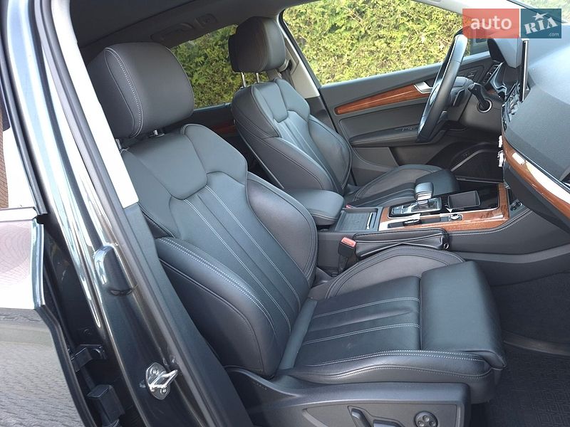Внедорожник / Кроссовер Audi Q5 2021 в Житомире