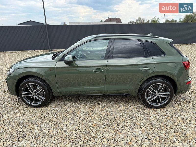 Внедорожник / Кроссовер Audi Q5 2022 в Стрые
