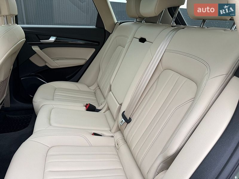 Внедорожник / Кроссовер Audi Q5 2022 в Стрые